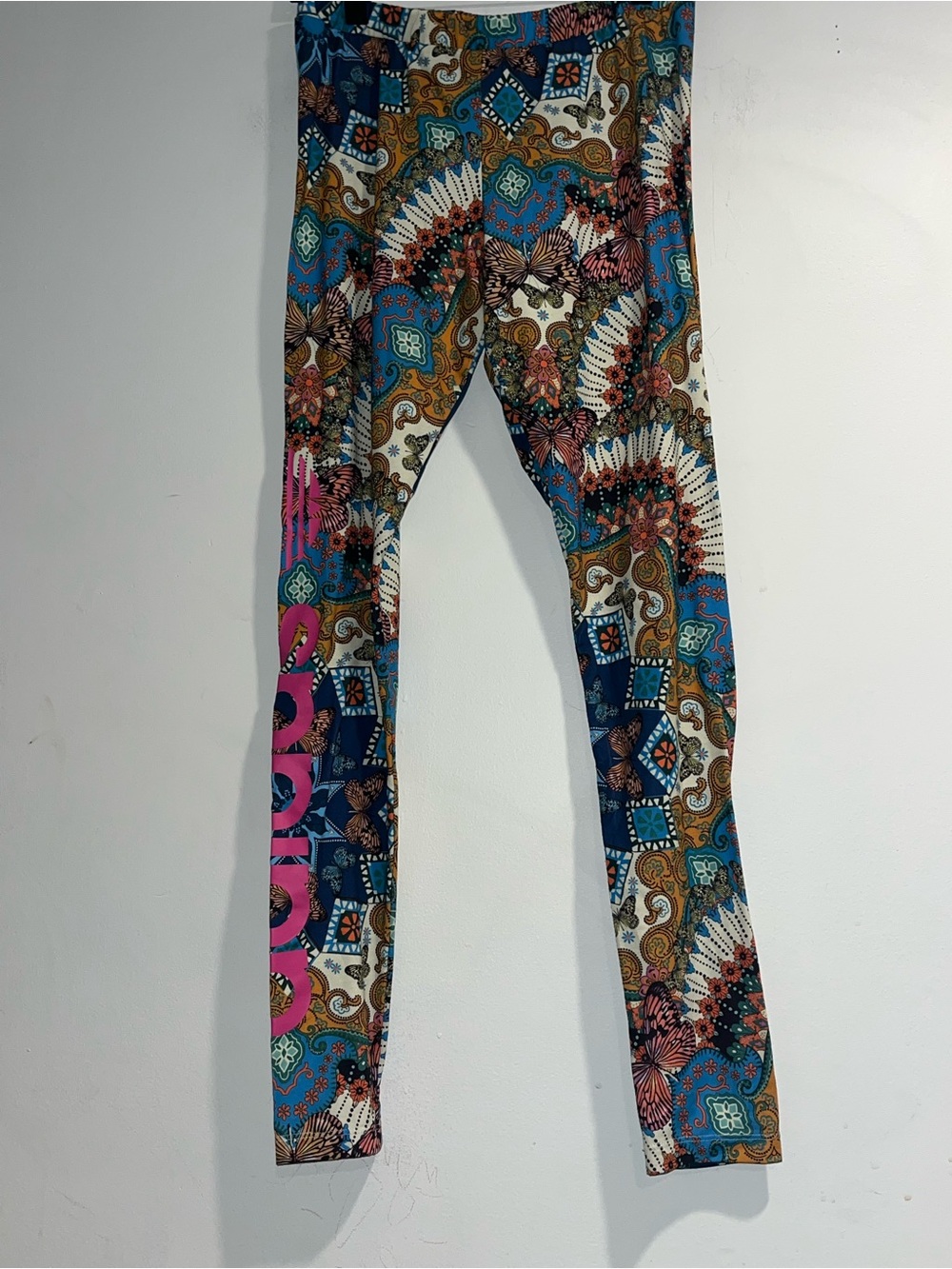 ADIDAS X FARM RIO Borbomix leggings NWOT